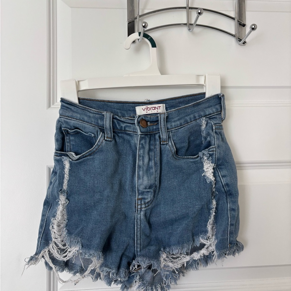 Medium Wash Stretchy Women's Jean Shorts